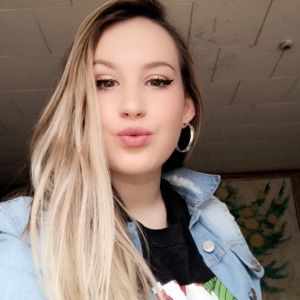 Meet your Posher, Arianna